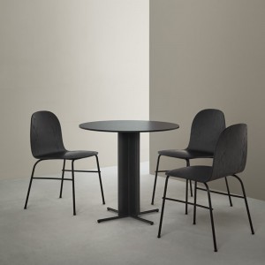 Mesa Ox de Omelette ed. Mesas de diseño moderno ideal para comedor o salón.