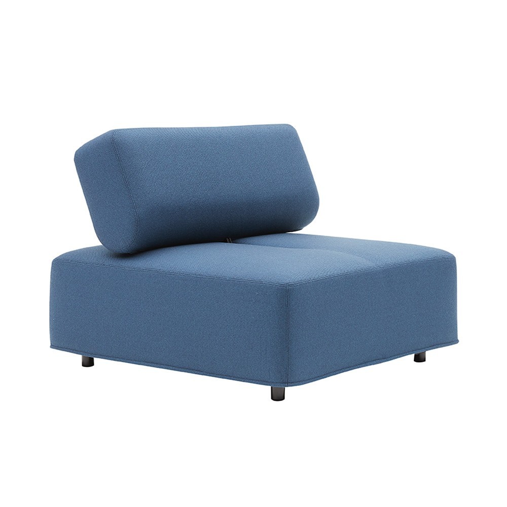 Sofá Cabala para salón de Softline. Muebles modernos de diseño nórdico.