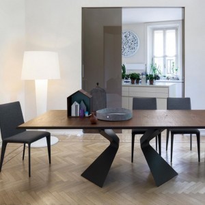 Mesa Prora fija de Bonaldo. Mobiliario de diseño para interiores.