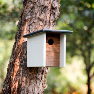 Pajarera Arbor de Loll Designs. Productos hechos con material reciclado.