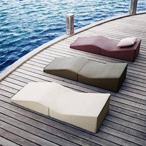 Pouf para relajarse Duet muy confortable para salón de Softline. Poufs lounge.