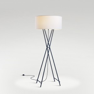 Lámpara Cala pie Metal 145 de Marset. Lámparas de pie diseño moderno. 