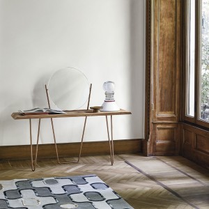 Consola Coseno de Bonaldo. Moderno diseño italiano para complementos.