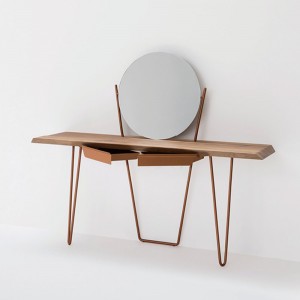 Consola Coseno de Bonaldo. Moderno diseño italiano para complementos.