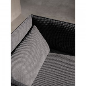 Butaca cómoda Groove para salón de Softline. Muebles de diseño nórdico.