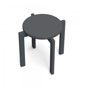 Taburete apilable L4 de Loll Designs. Productos hechos con material reciclado.