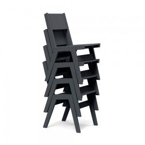Silla de comedor Alfresco de Loll Designs. Productos hechos con material reciclado.