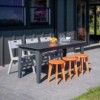 Silla de comedor Alfresco de Loll Designs. Productos hechos con material reciclado.