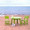 Mesa Alfresco redonda de Loll Designs. Productos hechos con material reciclado.