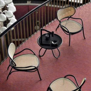 Mesa Auxiliar Arch Madera de GTV Thonet Vienna. Mesitas para salón de diseño.