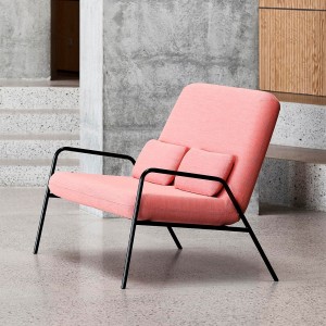 Sofá Nola de Softline. Sofás modernos para comedor. Muebles de diseño.