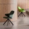 Butaca cómoda y espaciosa Nuuk para salón de Softline. Butacas de diseño nórdico.