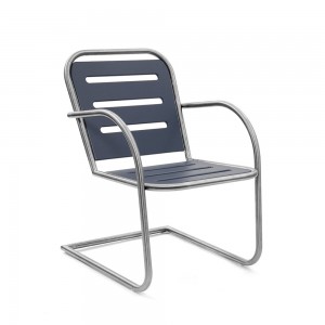 Butaca Pliny de Loll Designs. Productos hechos con material reciclado.