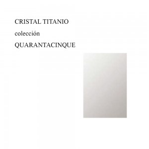 Cómoda Quarantacinque atractiva y funcional de Novamobili. Cómoda de 4 cajones.