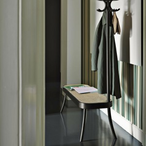 Perchero Coat Rack de GTV Thonet Vienna. Perchero con banco de diseño.
