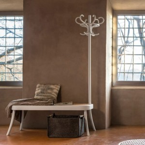 Perchero Coat Rack de GTV Thonet Vienna. Perchero con banco de diseño.