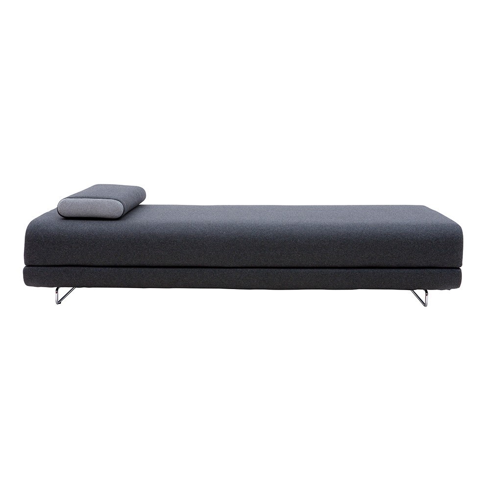 Sofá cama elegante Shine para dormitorio de Softline. Sofacamas de una y dos plazas.