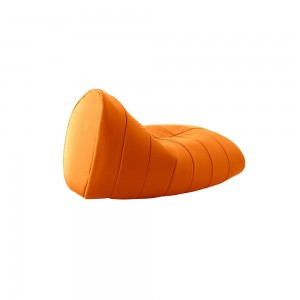 Pouf estilo saco cómodo Sitt para dormitorio de Softline. Poufs de diseño.