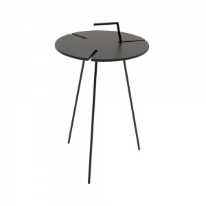 Mesa auxiliar de diseño Stok de Softline. Mesas de madera estilo nórdico.