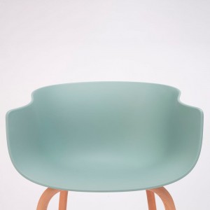 Silla Bai madera polipropileno de Ondarreta. Sillas de diseño. Silla de madera.