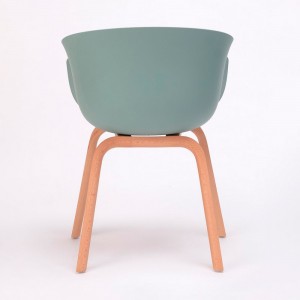 Silla Bai madera polipropileno de Ondarreta. Sillas de diseño. Silla de madera.