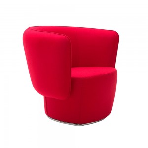 Butaca cómoda y acolchada Venice para salón de Softline. Butacas y sillones.