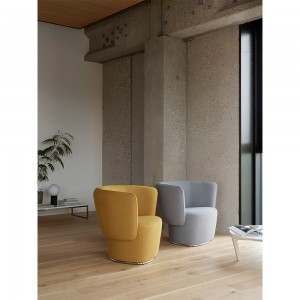 Butaca cómoda y acolchada Venice para salón de Softline. Butacas y sillones.