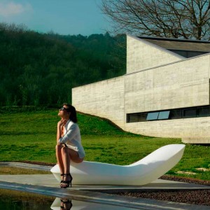 Tumbona Pillow de Diseño Lacada o Mate con Doble Pared | Vondom