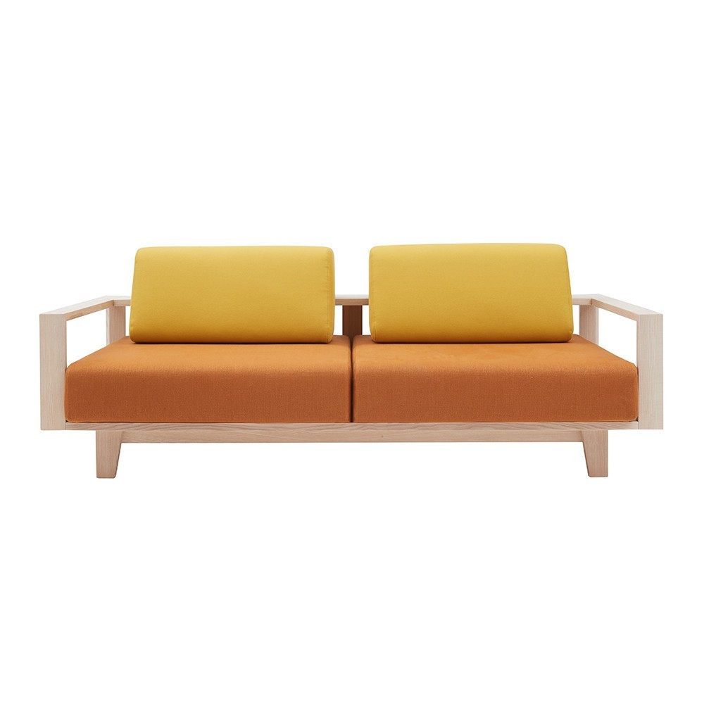 Sofá cama de diseño Wood de Softline. Sofá cama para dormitorio o salón.