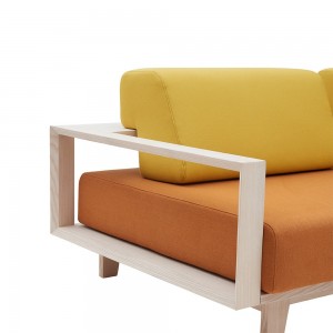 Sofá cama de diseño Wood de Softline. Sofá cama para dormitorio o salón.