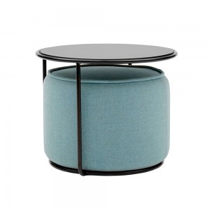 Set de mesa auxiliar y pouf Tom de Softline. Mesas auxiliares de diseño nórdico para salón.