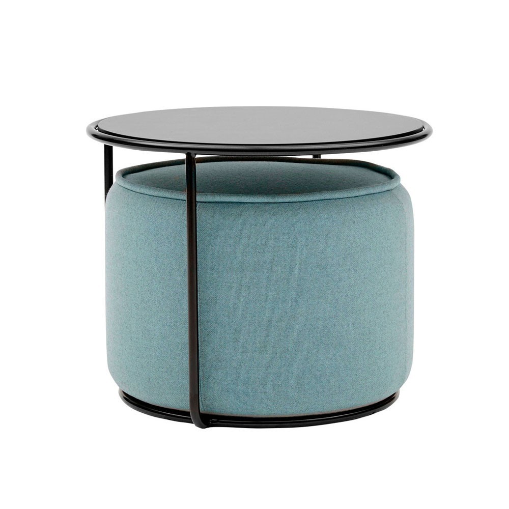 Set de mesa auxiliar y pouf Tom de Softline. Mesas auxiliares de diseño nórdico para salón.