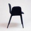 Sillón Bob XL madera tapizada de Ondarreta. Sillas modernas. Silla de diseño.