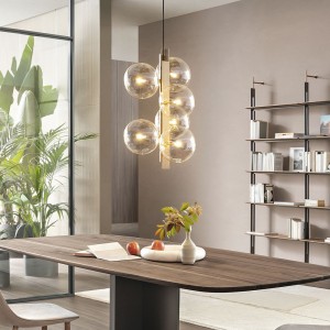 Lámpara Bon ton de Bonaldo. Diseños italianos de iluminación interior.
