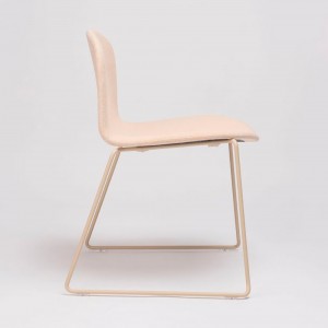 Silla Bob XL trineo de Ondarreta. Sillas modernas.