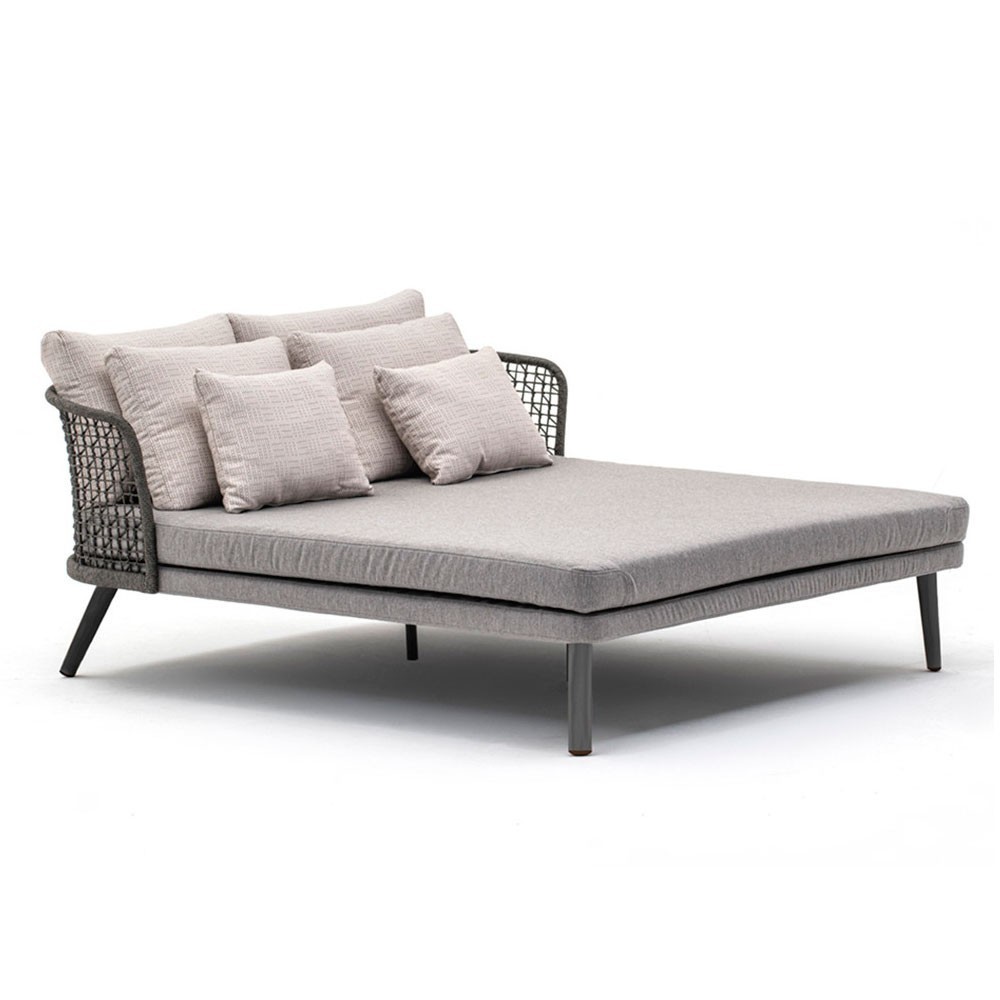 Daybed Emma Varaschin. Excelente diseño para espacios exteriores. Camas exterior.