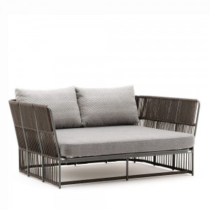 Daybed Tibidabo de Varaschin. Muebles de exterior de diseño contemporáneo.