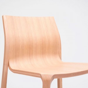 Silla de madera Silu de Ondarreta. Sillas modernas.
