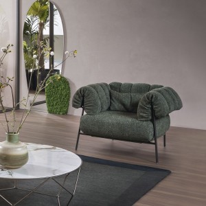 Sillón Tirella tapizado de Bonaldo. Mobiliario de muebles de diseño italiano.