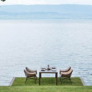 Sillón loungue Summer set Varaschin. Excelente diseño para espacios exteriores.