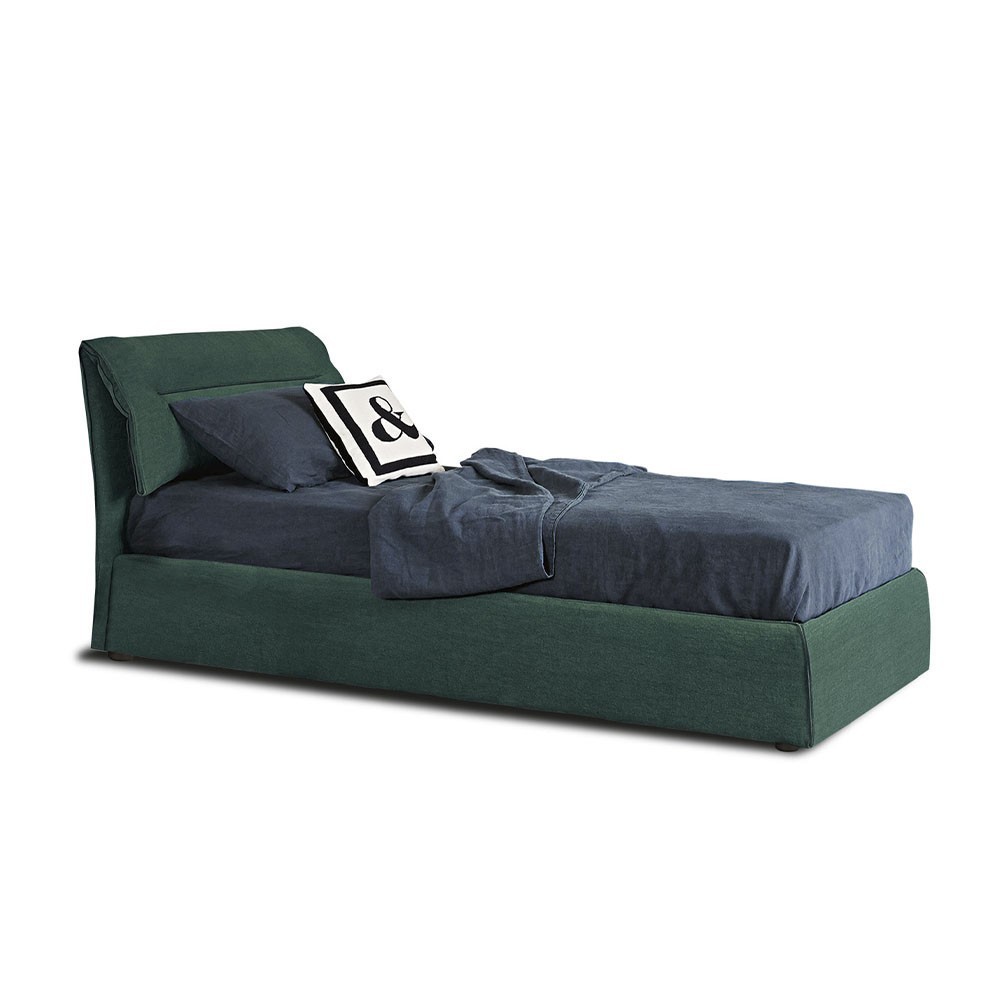 Cama Campo individual de Bonaldo. Mobiliario de diseño para el hogar.