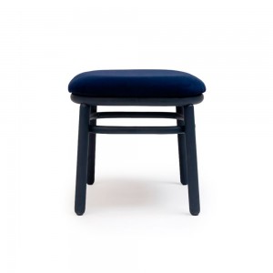 Pouf Lana madera de Ondarreta. Poufs de diseño.