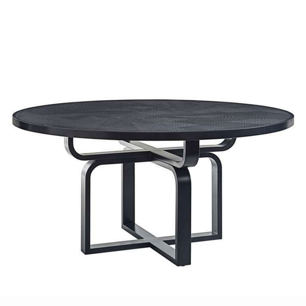 Una mesa con un disñeo retro en redonda Caryllon,GTV Thonet Vienna
