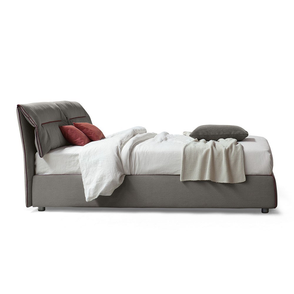 Cama Doble Campo de Bonaldo. Mobiliario de diseño para el dormitorio.