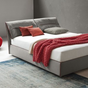 Cama Doble Campo de Bonaldo. Mobiliario de diseño para el dormitorio.