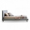 Cama Cuff de Bonaldo. Mobiliario de diseño italiano para dormitorios.