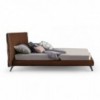 Cama Doble Cuff de Bonaldo. Mobiliario de diseño italiano para dormitorios.