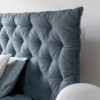 Cama Full Moon de Bonaldo. Mobiliario de diseño italiano para camas.