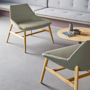 Butaca Dunas XL madera Inclass. Diseño elegante tapizado ideal para salón.