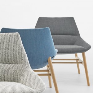 Butaca Dunas XL madera Inclass. Diseño elegante tapizado ideal para salón.